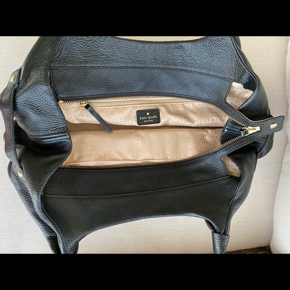 EUC Kate Spade New York black pebble leather zip closure handbag - Picture 7 of 14